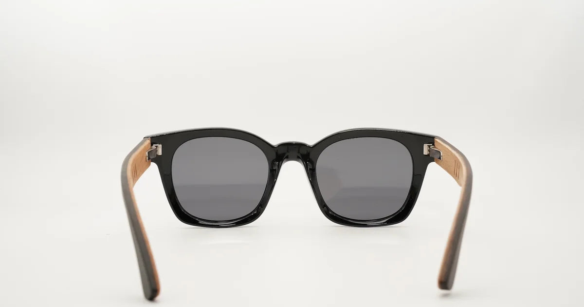 Nova Black 5